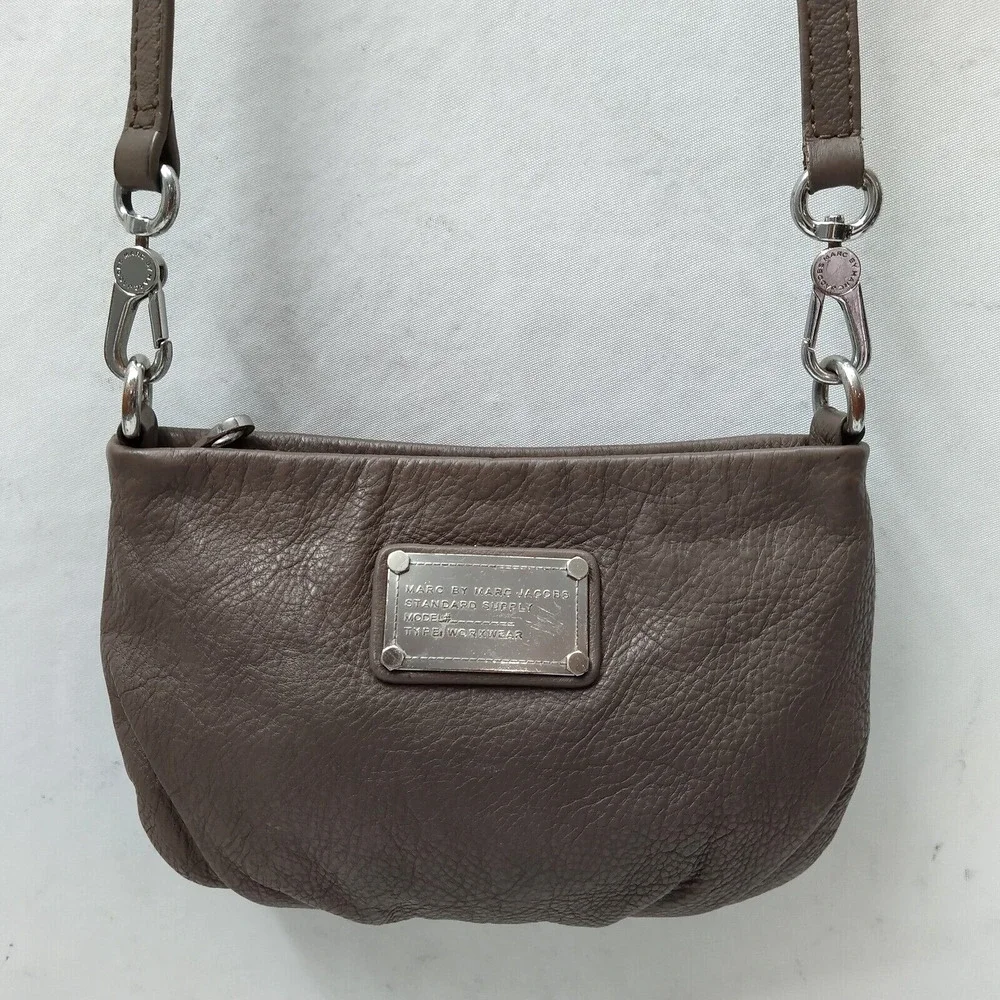 Marc by Marc Jacobs Gray Pebbled Leather Zipper Closure Crossbody Bag